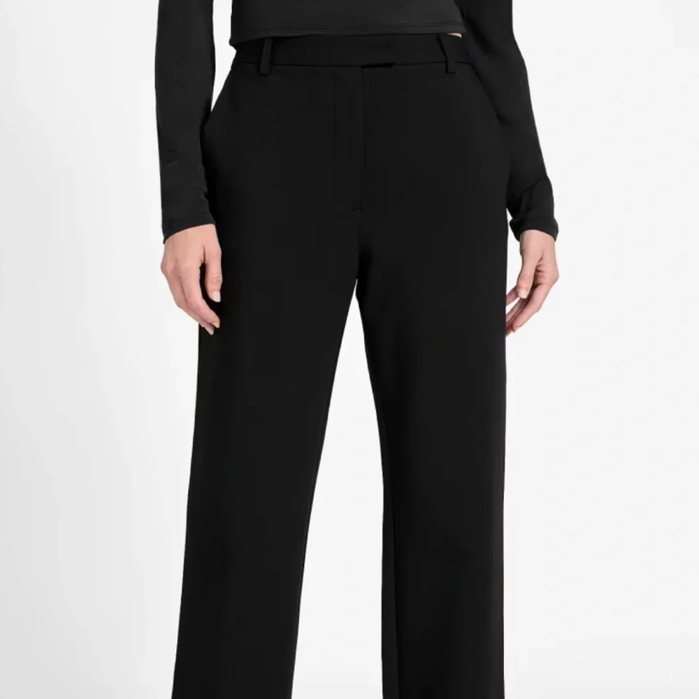 NWT GUESS Eco Emy Straight-Leg Black Dress Pants for Women